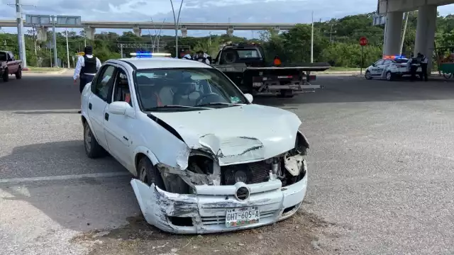 El conductor del auto no respetó su alto correspondiente