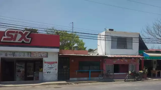 La ventas bajaron debido a que todos los visitantes se han regresado a su hogares