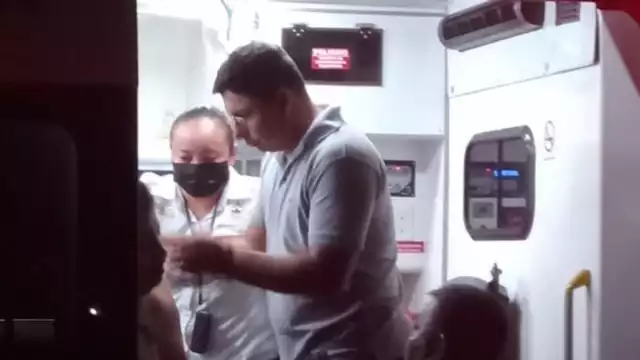 El hombre fue atendido por los paramédicos