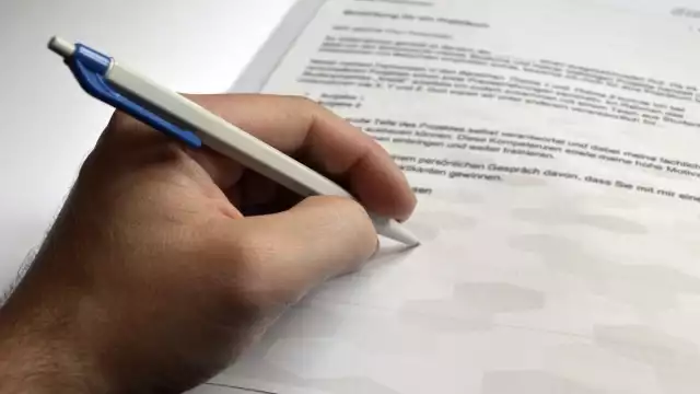 Ser zurdo es más común en hombres que en mujeres. Foto: Especial