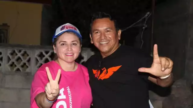 El candidato no renunció a su partido ni la posición que tiene actualmente