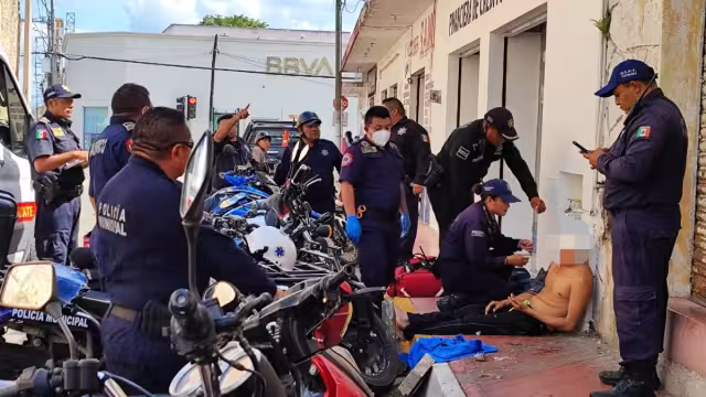 Luego de su traslado, la policía procedió a la localización de sus familiares para informarles de lo ocurrido