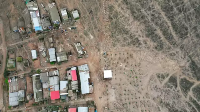 Así se ve desde las alturas parte del muro. Foto: Especial