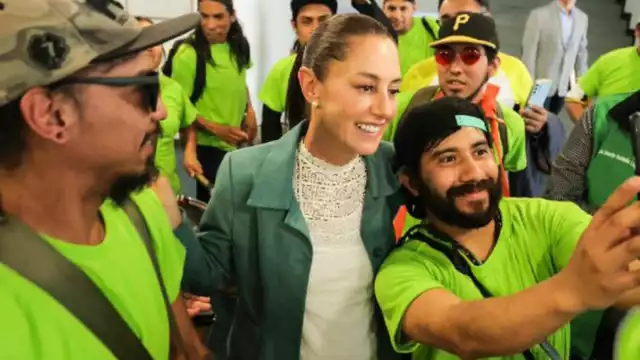 Claudia Sheinbaum recibió la constancia del senador Manuel Velasco