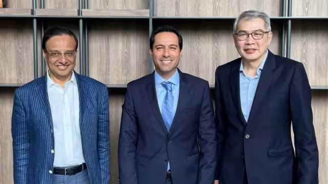 Vila Dosal asegura que en Singapur hay interés por Yucatán