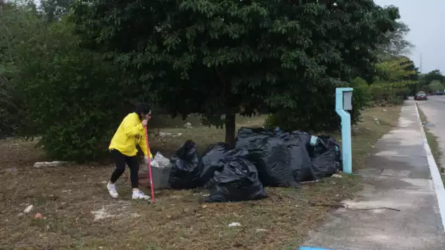 Hay sendos tiraderos alrededor y dentro del perímetro que comprende las calles 81, 87, 50, 71 y la 60,