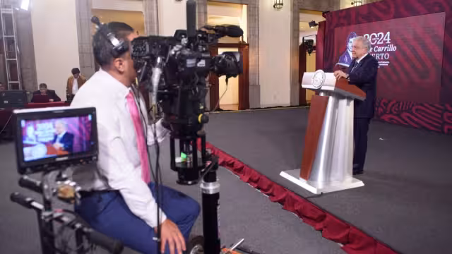 Andrés Manuel López Obrador celebró la dcecisión del TEPJF, para que las conferencias 'mañaneras' se mantengan a lo largo del actual proceso electoral