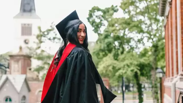 Laura Aguilar Franco concluyó su maestría en Harvard