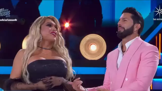 Wendy y Poncho negociando el dilema. Foto: Especial