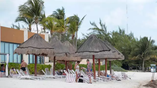 El clima favoreció mucho y los visitantes se dieron el tiempo de cruzar y pasar algunas horas para disfrutar de las playas.
