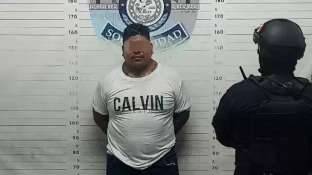 Elementos lograron asegurar el arma, seis cartuchos y 46 posibles dosis de narcóticos.