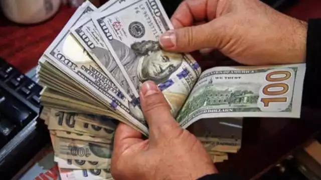 Durante enero, los dólares que enviaron los mexicanos que trabajan en el extranjero a sus familias en nuestro país, alcanzaron los 4 mil 575 millones de dólares