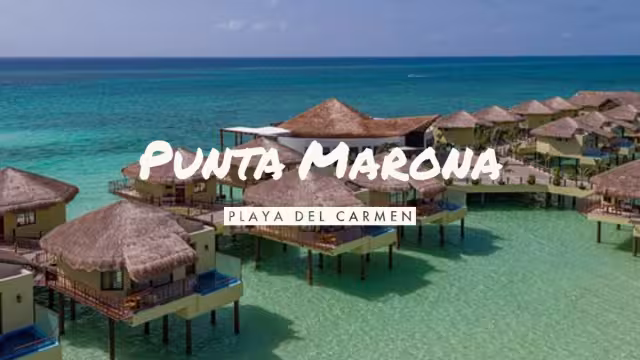 Está ubicada en Playa del Carmen