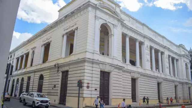 Sobre la fecha de reinauguración, indicó que sería durante el verano que comprende del 20 de junio al 22 de septiembre