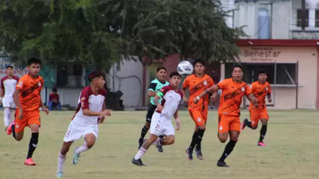 En el minuto tres metieron el primero gol