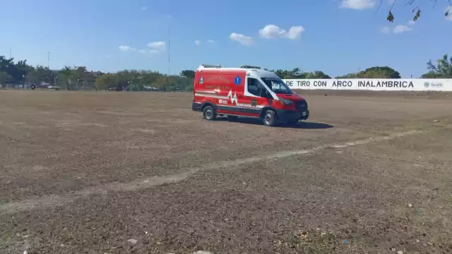 Los elementos de vialidad montaron un operativo para darle paso a la ambulancia