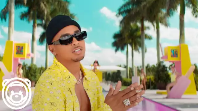 Ozuna recibió un reconocimiento en la entrega del Premio lo Nuestro