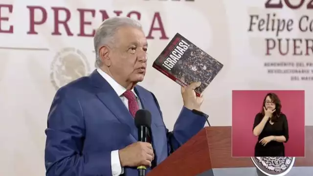 El presidente López Obrador ha aprovechado espacios públicos para leer fragmentos de “¡Gracias!”, con el fin de ofrecer lecciones de historia sobre figuras emblemáticas de México