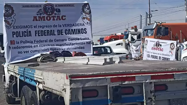 Transportistas han bloqueado diferentes carreteras en México
