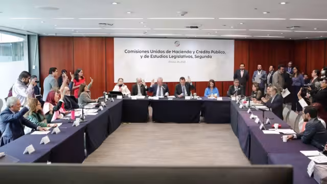 Con 19 votos a favor, 13 en contra y 2 abstenciones, se aprobó en el Senado el dictamen para extinguir fideicomisos del Poder Judicial