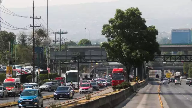 El programa Hoy No Circula es una medida ambiental implementada en la CDMX y 18 municipios conurbados del Estado de México