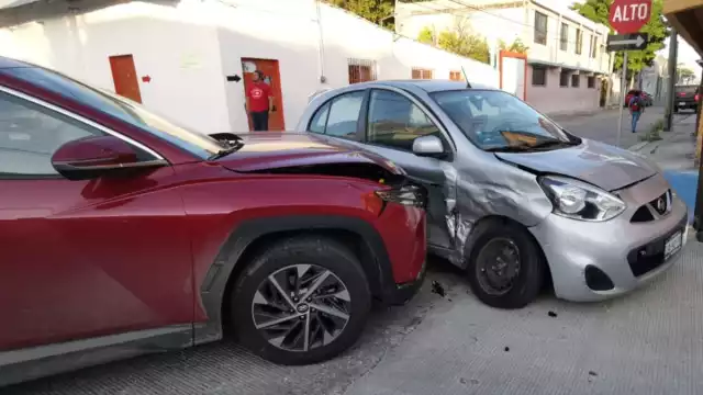 Familiares de la mujer llegaron al lugar para tranquilizarla