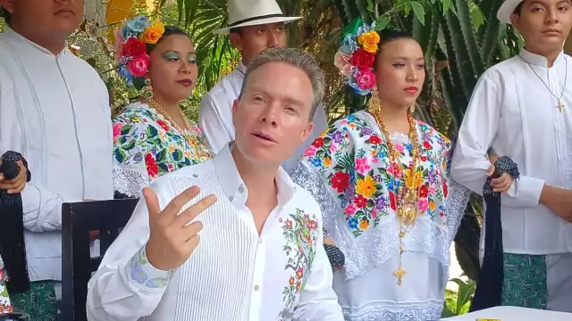 Manuel Velasco hace un llamado a sus compañeros a bajarle a los ataques entre ellos