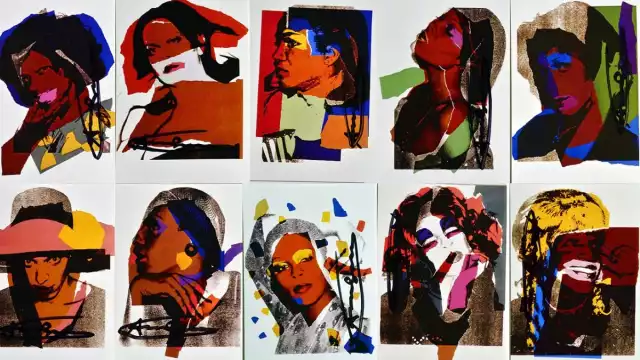 La Casita de Muñecas es una novela que aborda con ingenio y sarcasmo el travestismo