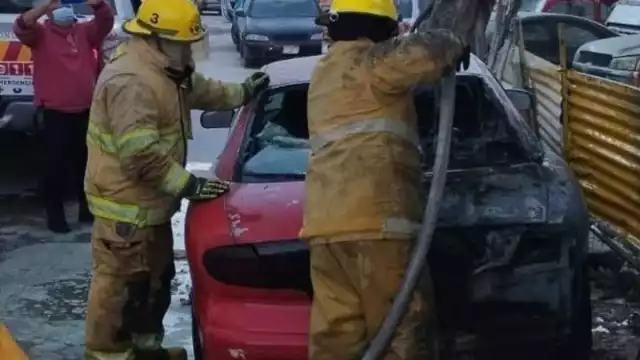A los bomberos les llevó 17 mil litros de agua apaciguar las llamas
