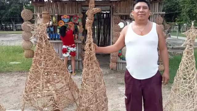 Pueden durar muchos años, pero en caso que la gente no quiera conservarlos, puede tirarlos y se pudrirán en poco tiempo.