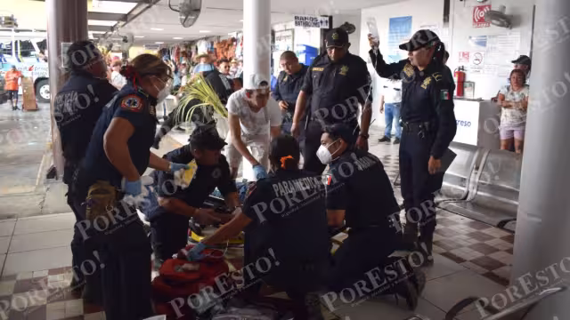 El hombres se cortó las venas y el cuello dentro de la terminal de autobuses de Progreso