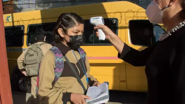Para el ciclo escolar 2021-2022, la SEP contempla tres periodos vacacionales. Foto: Especial