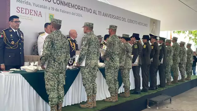 En dicho evento reconocen la valentía y el honor de quienes han servido con dedicación