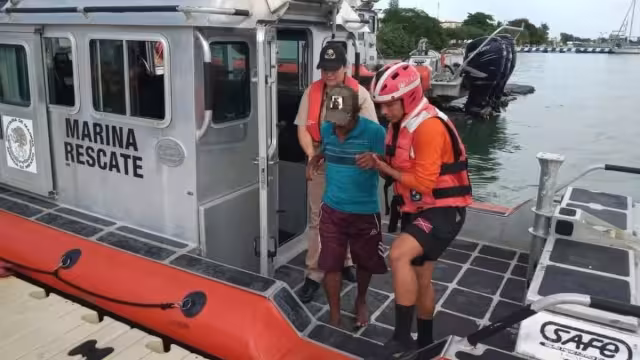 Al hallar al hombre en su alijo, los tripulantes del Tiburón IV hicieron el reporte a la Capitanía de Puerto. El sujeto no supo el nombre de la embarcación que lo dejó