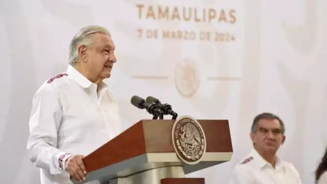 El Presidente de la República indicó que le pidió a la FGR que no hiciera investigación sobre los hechos de ayer en la puerta de Palacio Nacional