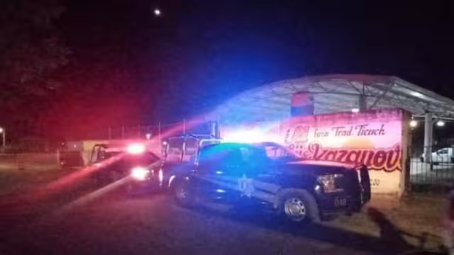 Los asaltantes huyeron a bordo de motocicletas