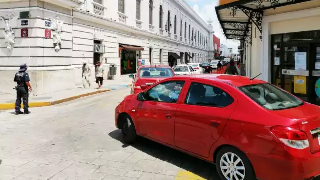Manejar en el Centro de Mérida podría causar hasta dolor de cabeza