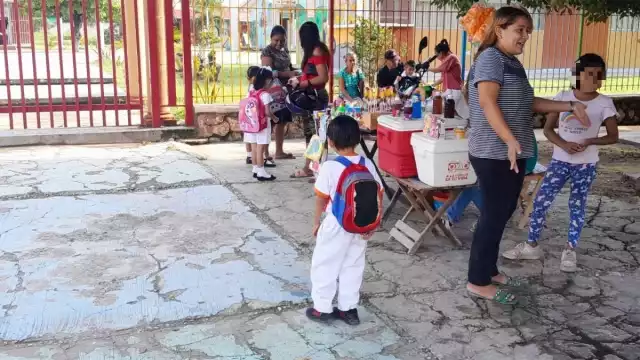 Para trasladarse a las escuelas, los padres gastan hasta 80 pesos en transporte
