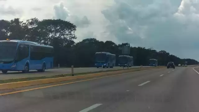 Las unidades de Va y Ven pasaron en la carretera Campeche-Mérida