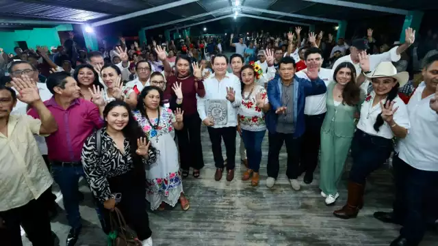 En su intervención, Díaz Mena enfatizó la importancia de consolidar la Cuarta Transformación en Yucatán