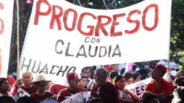 Desde el día ayer inició su gira por la península de Yucatán visitando Campeche