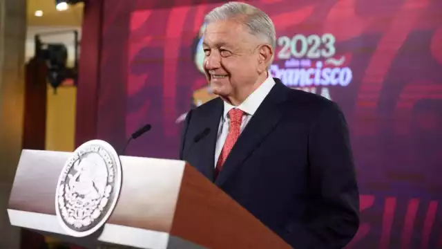 Andrés Manuel López Obrador encabeza este martes 19 de diciembre, la conferencia mañanera desde Palacio Nacional