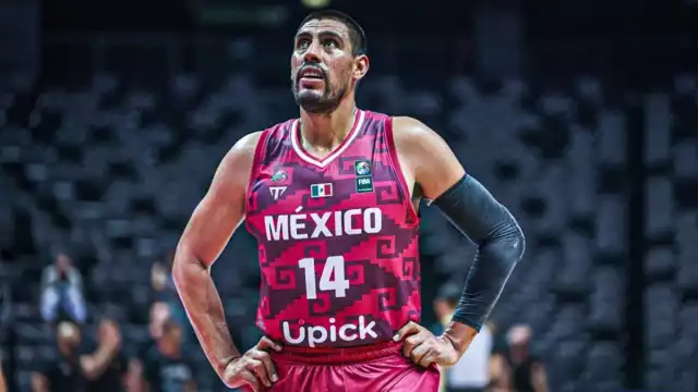 Gustavo Ayón en su paso por la Selección Mexicana