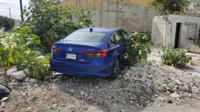 Al sitio también llegó la dirección de seguridad pública y tránsito municipal para llevar a cabo medidas de seguridad