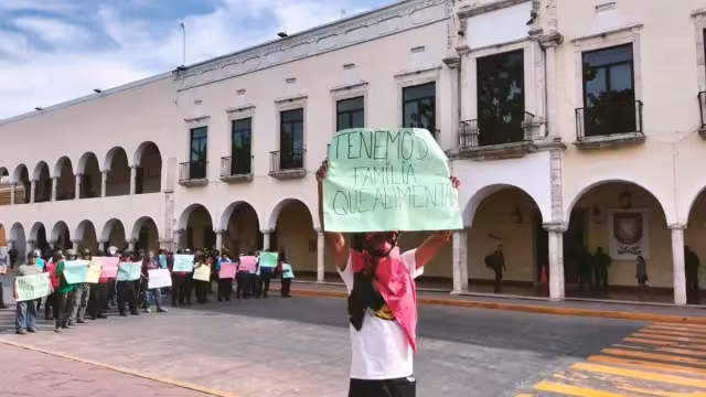 Se manifestaron frente a la estación de servicios para pedir al Ayuntamiento vallisoletano que los dejé trabajar