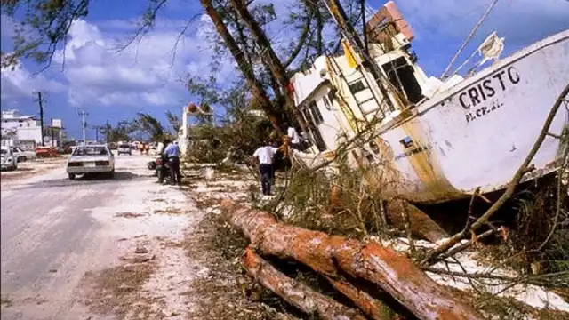 El fenómeno arribó a Yucatán en septiembre de 1988.