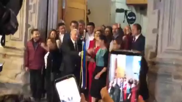 Claudia Sheinbaum recibió el bastón de mando de mannos de AMLO
