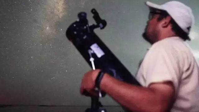 Observaciones del cometa, ya empieza a aparecer su cuerpo celeste