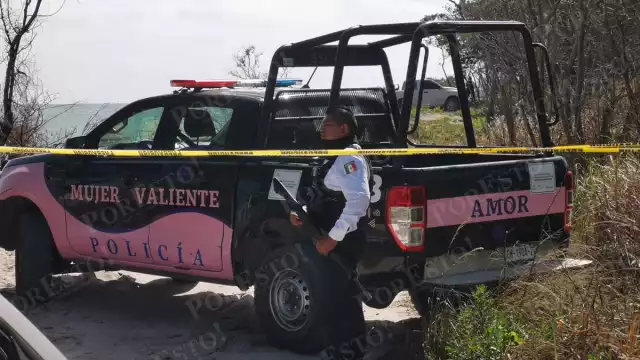 El Servicio Médico Forense realizó el levantamiento de los indicios en el lugar