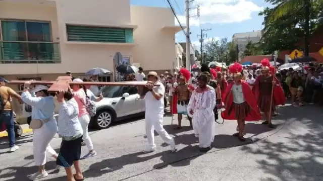 También en la capilla Sagrado Corazón se celebrará a las 19:00 horas la Pasión, marcha del silencio y rosario de pésame para concluir la jornada del Viernes Santo.